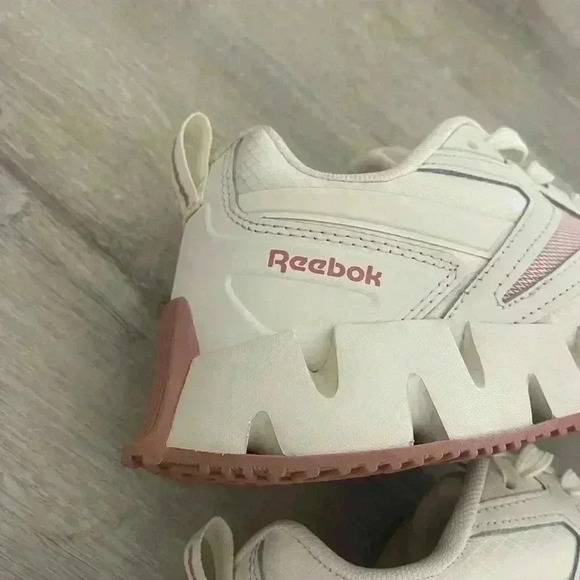 REEBOK Reebok Women's Zig Dynamica 8 - Picture 2 of 8